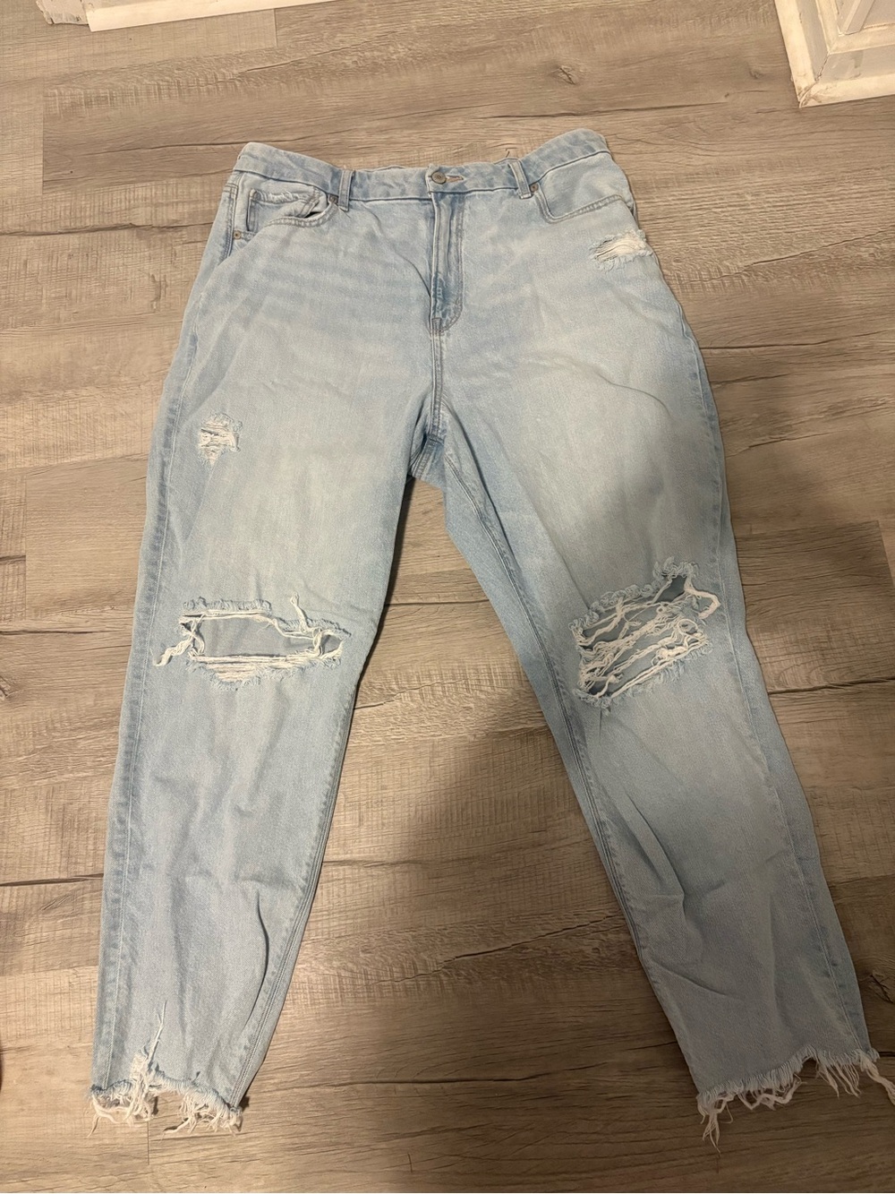 American Eagle Curvy Mom Jean (NWOT)